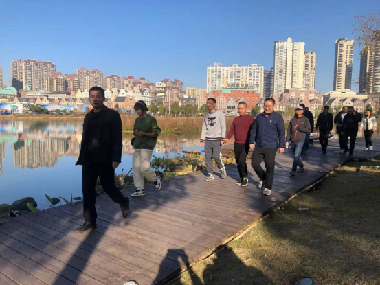 “健康生活，快乐工作”——集团工会开展10000米健步行活动(图3)