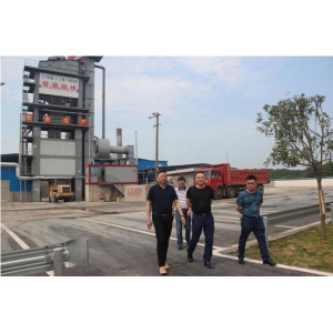 市国资委副主任王国军检查指导张公庙澧水特大桥及临澧搅拌站工作
