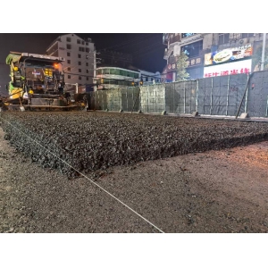 挑灯夜战抢进度 通宵攻坚保民生——桃源县S234、S238、S315线路面大修工程深夜鏖战